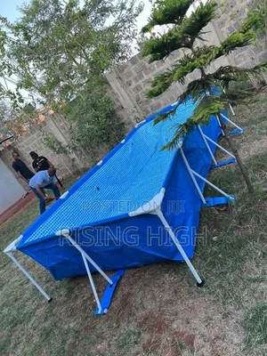 Long-Lasting Outdoor Family Pool