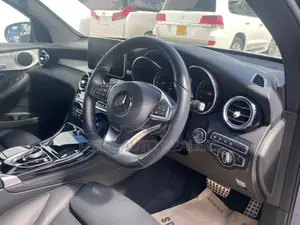 Mercedes-Benz GLC-Class 2018 Blue