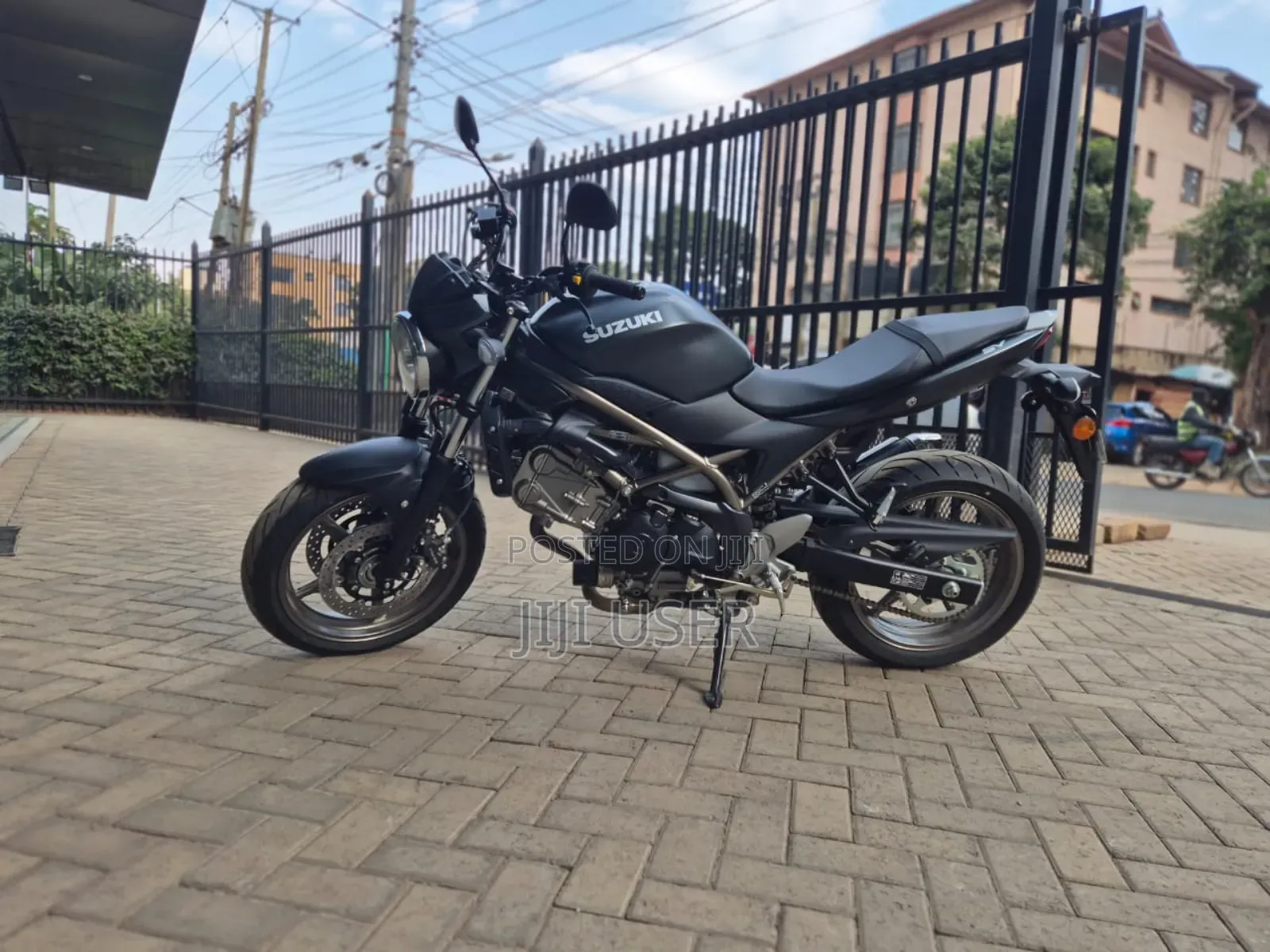 New Suzuki 2024 Black