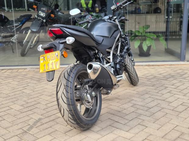 New Suzuki 2024 Black - thumbnail 4