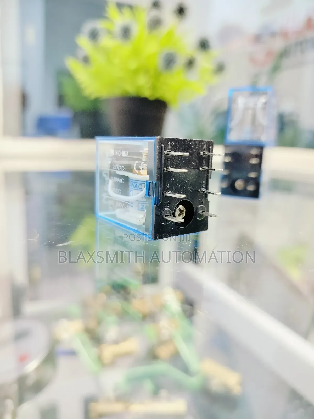 Relay 8-Pin (My2j) Ac220, Ac24 Dc24