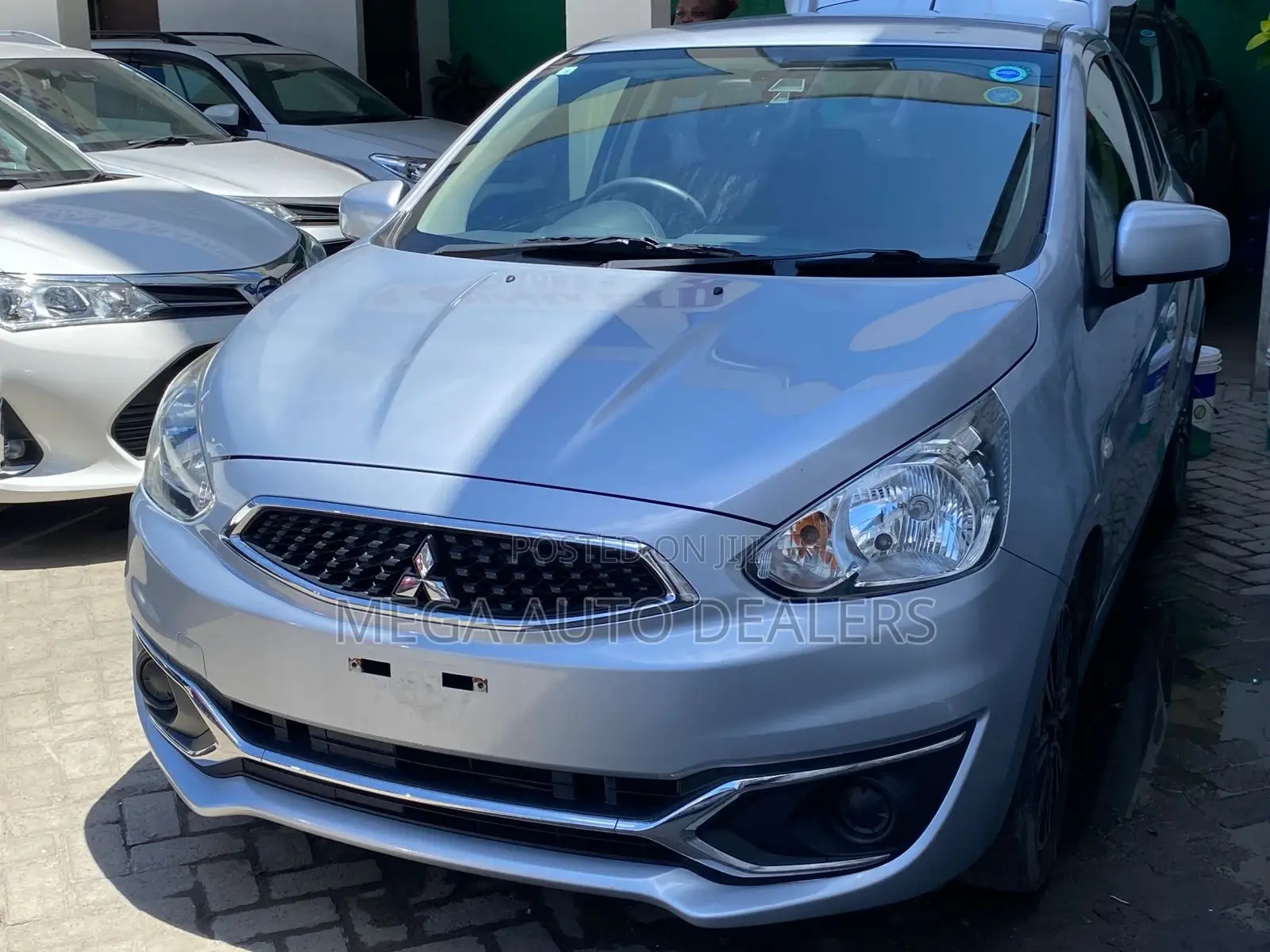Mitsubishi Mirage 2018 Silver