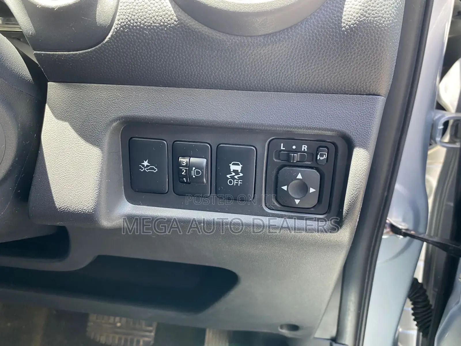 Mitsubishi Mirage 2018 Silver