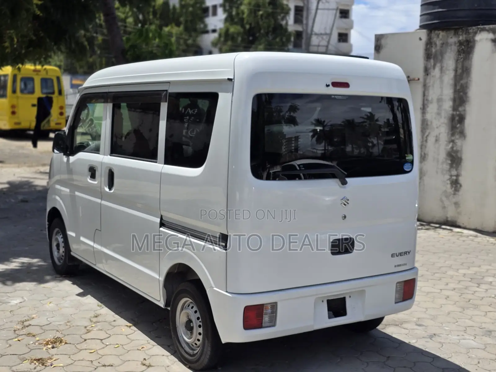 Suzuki Every Wagon 2018 White