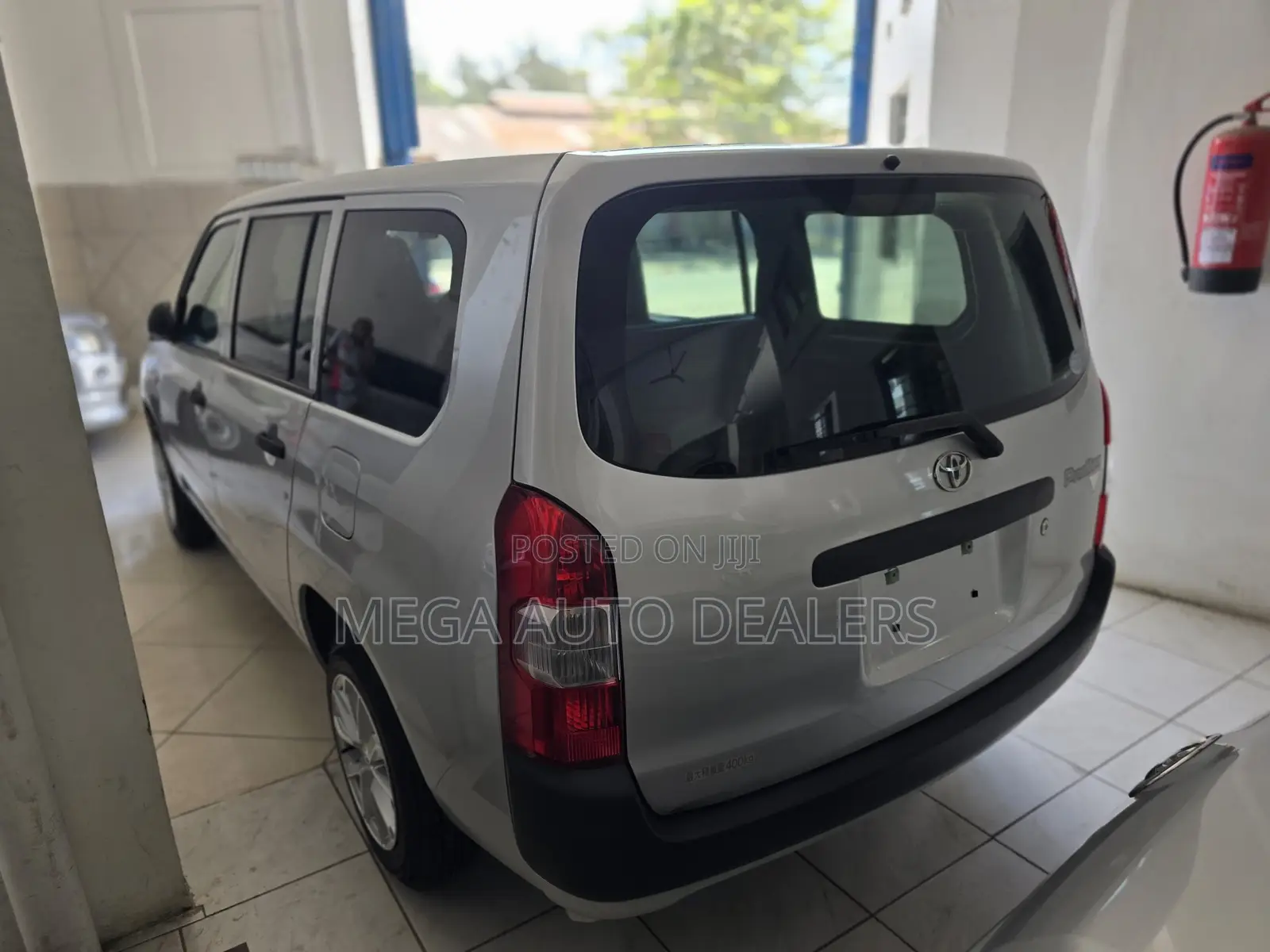 Toyota Probox 2018 Silver
