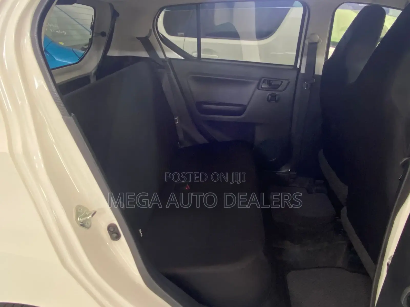 Daihatsu Mira 2019 White