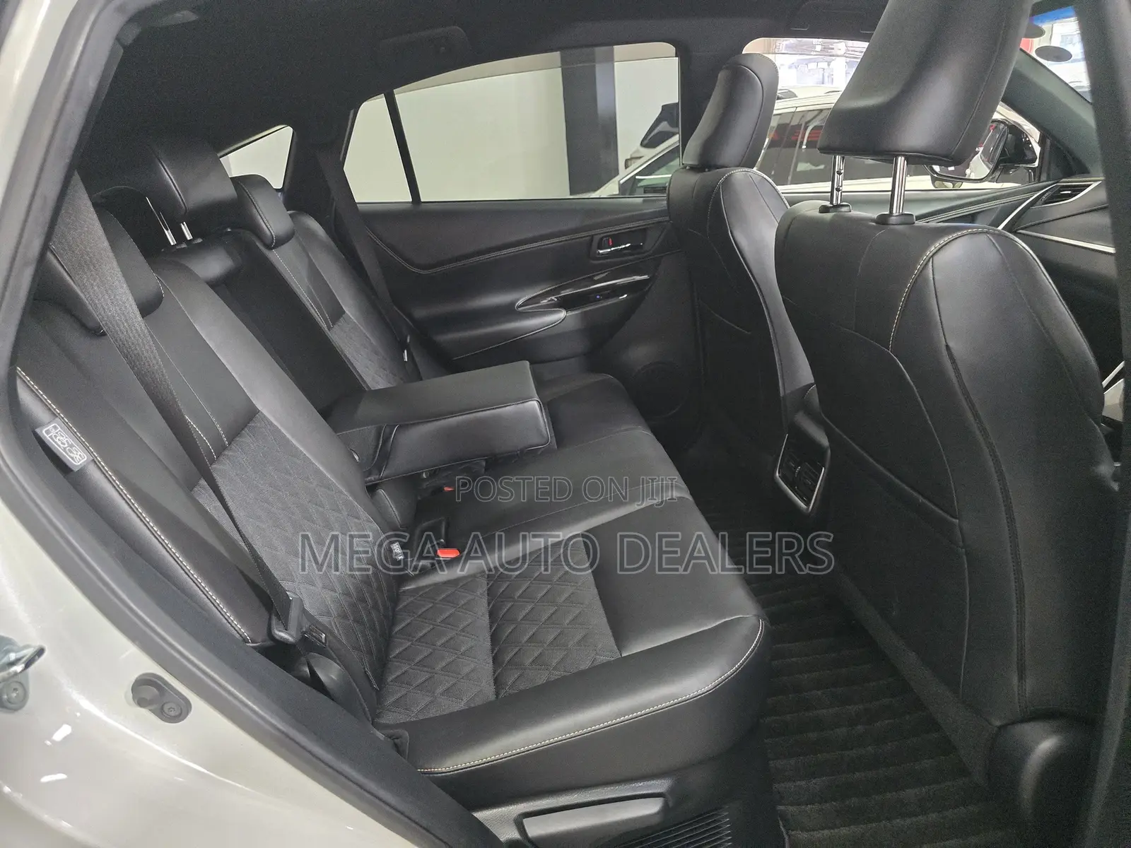 Toyota Harrier 2018 White