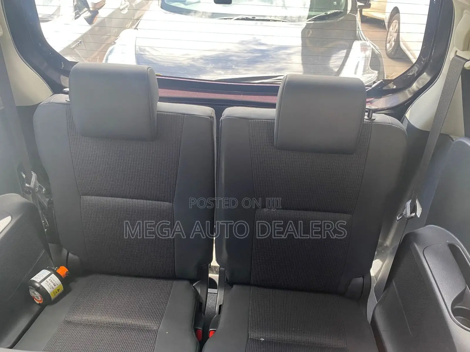Toyota Sienta 2018
