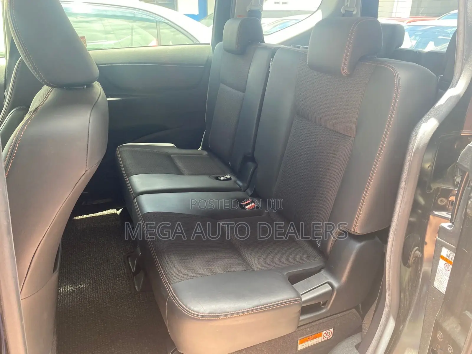 Toyota Sienta 2018