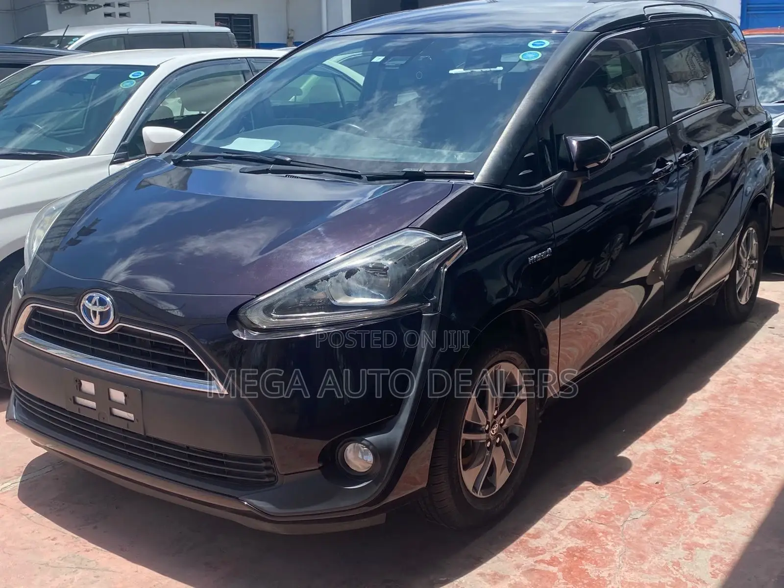 Toyota Sienta 2018