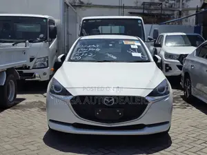 Mazda Demio 2019 White