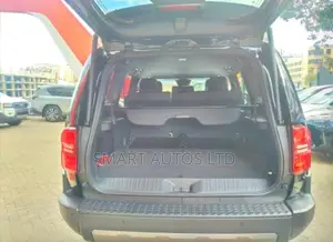 New Toyota Land Cruiser Prado 2.8 2024 Black
