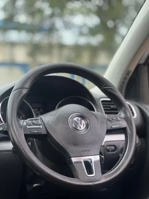 Volkswagen Golf 2012 Silver