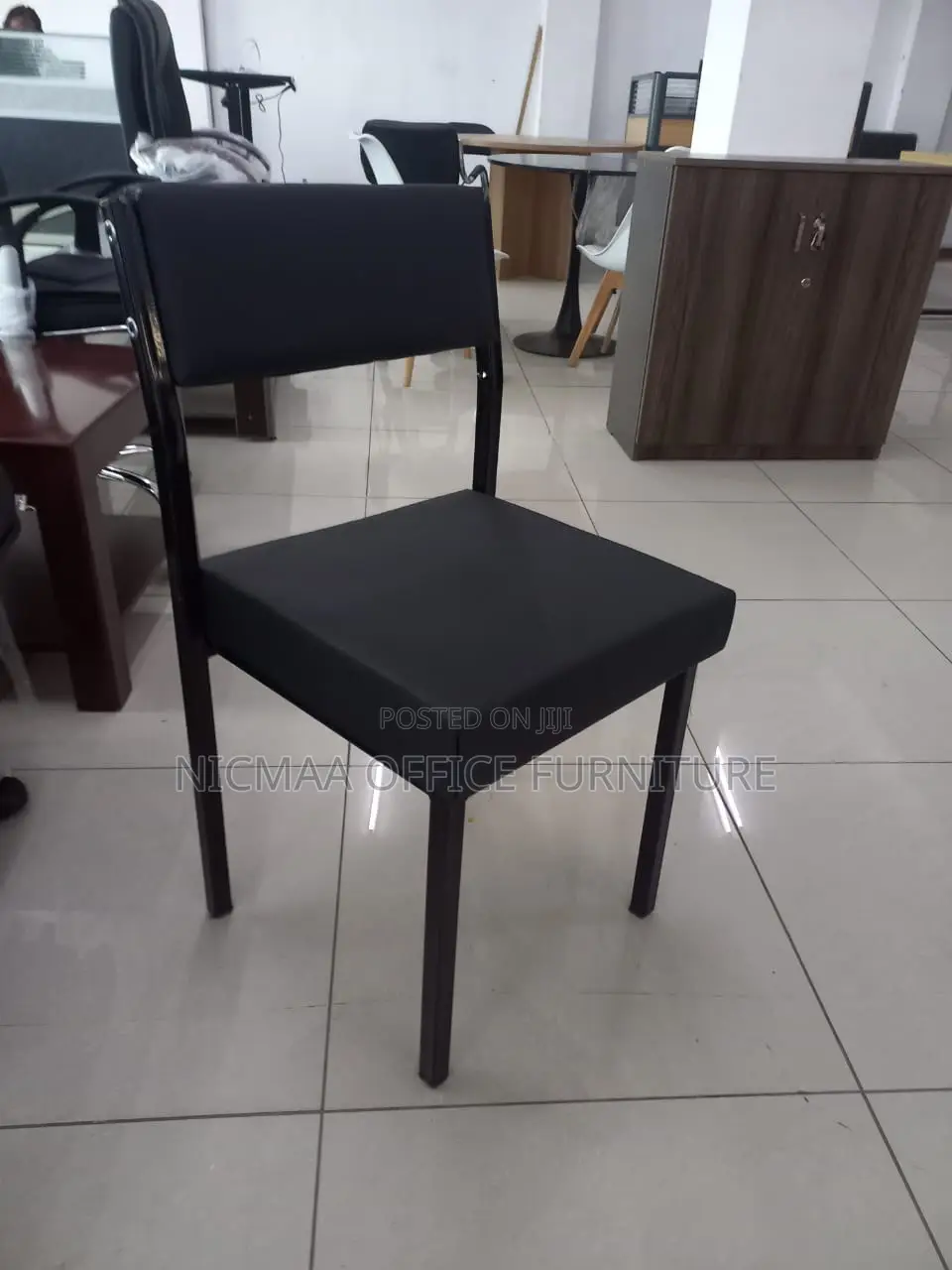 Sleek Black Upholstery Catalina Seat