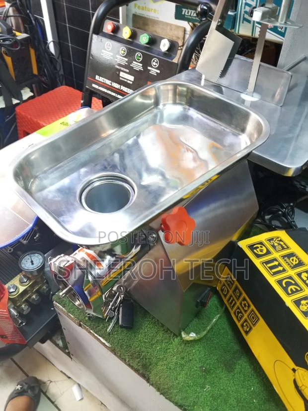 Quality Meat Mincer M12