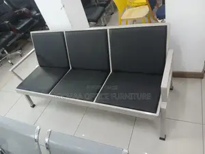 3-Link Anti-Scratch Heavy Duty Waiting Bench