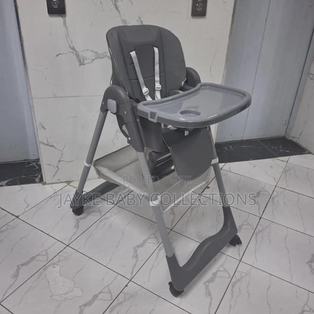 Adjustable Foldable Baby High Chair - thumbnail 8