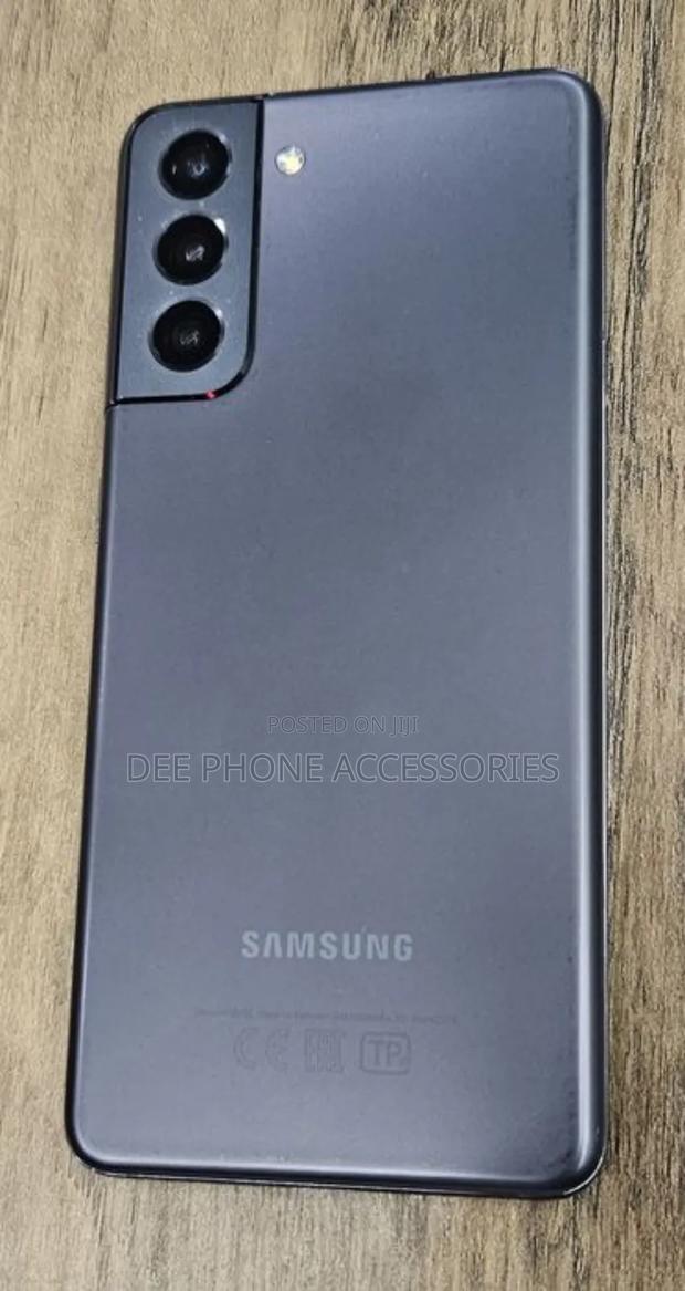 Samsung Galaxy S21 Back Glass Panel Replacement - main view