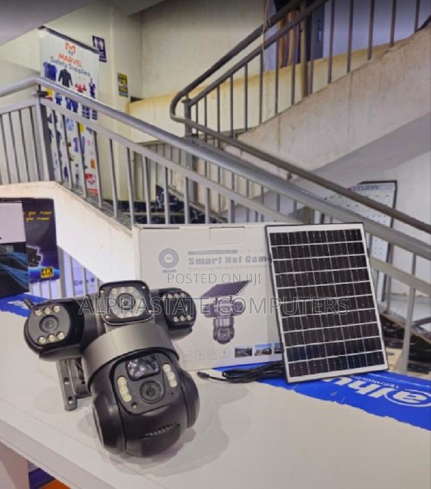 Ultra Hd Triple Lens Solar PTZ Outdoor Camera With Auto Track V380 App