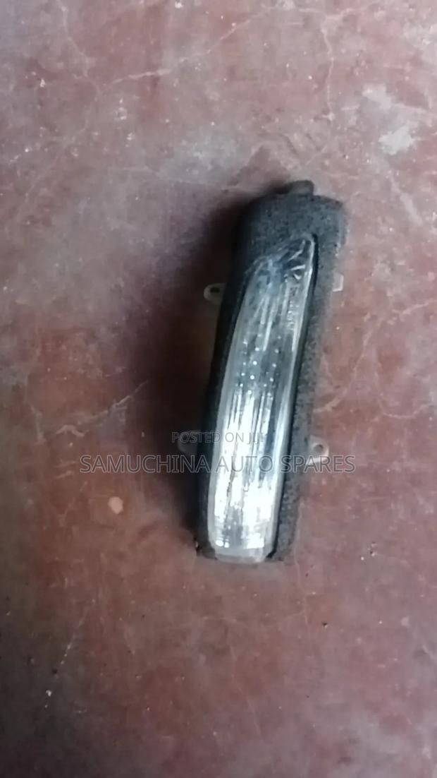 Side Mirror Indicator/Blinker Toyota Landcruiser V8 200 Series