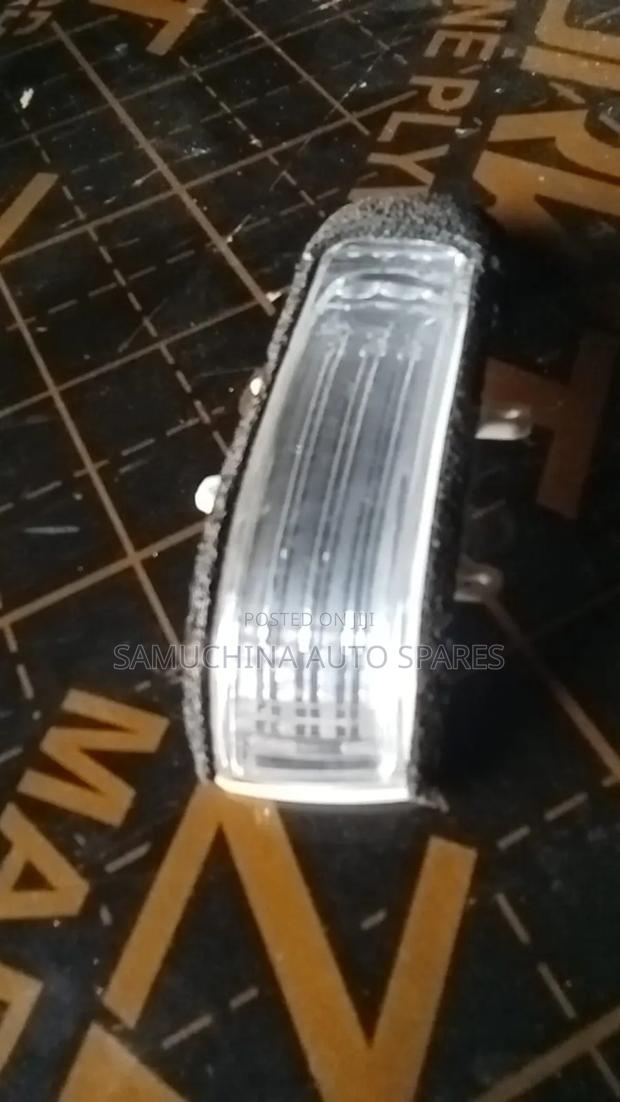 Side Mirror Indicator/Blinker Toyota Voxy Zrr70/ Noah - main view