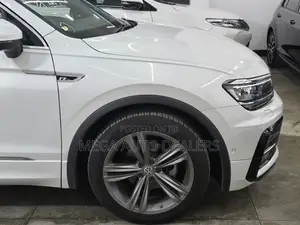 Volkswagen Tiguan 2018 White