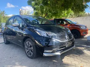 Nissan Note 2018 Black