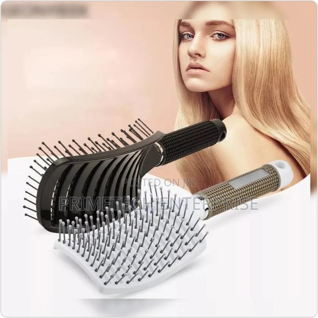 Curved Vented Detangling Comb - main view