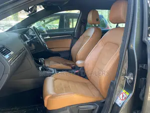 Volkswagen Golf 2018 Gray