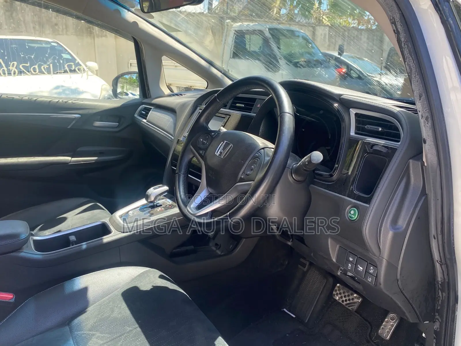 Honda Fit Shuttle 2018 White