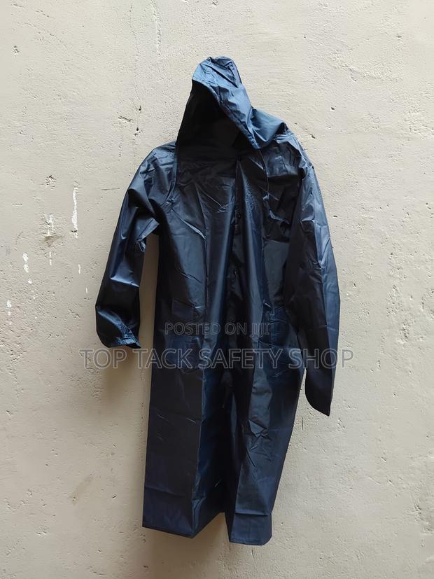 Waterproof Raincoat - thumbnail 3