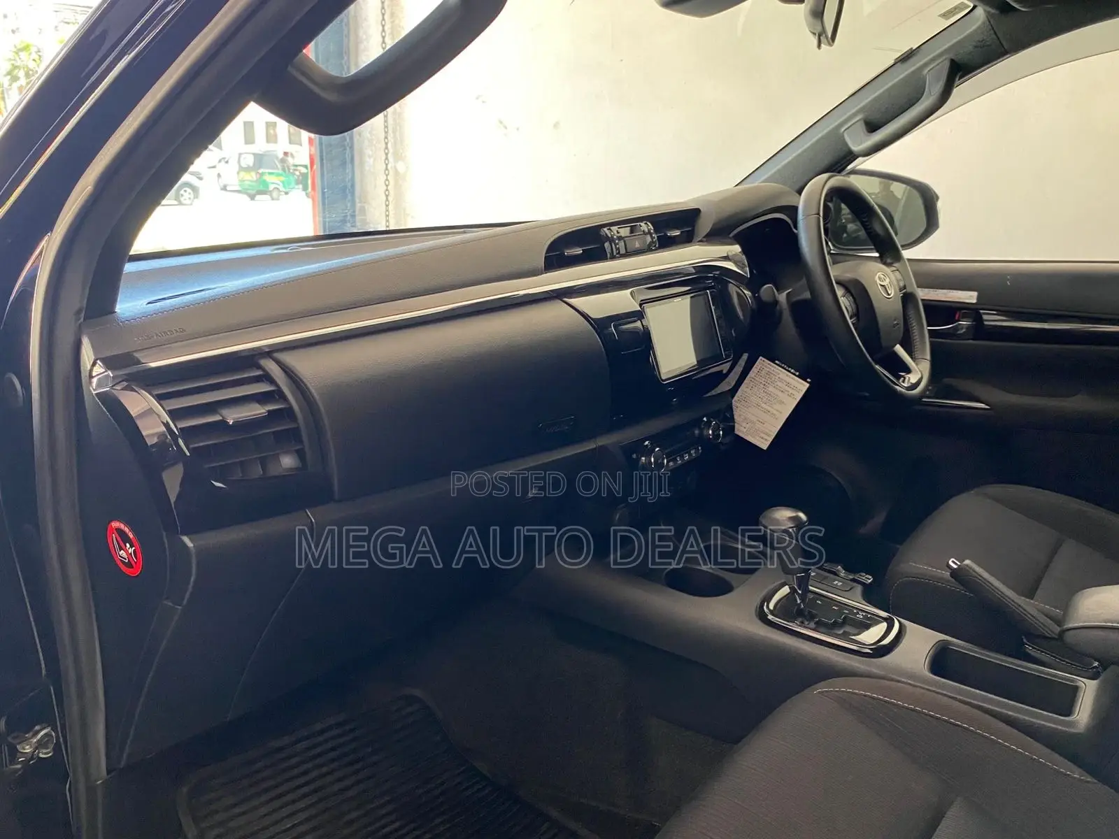 Toyota Hilux 2018 Black