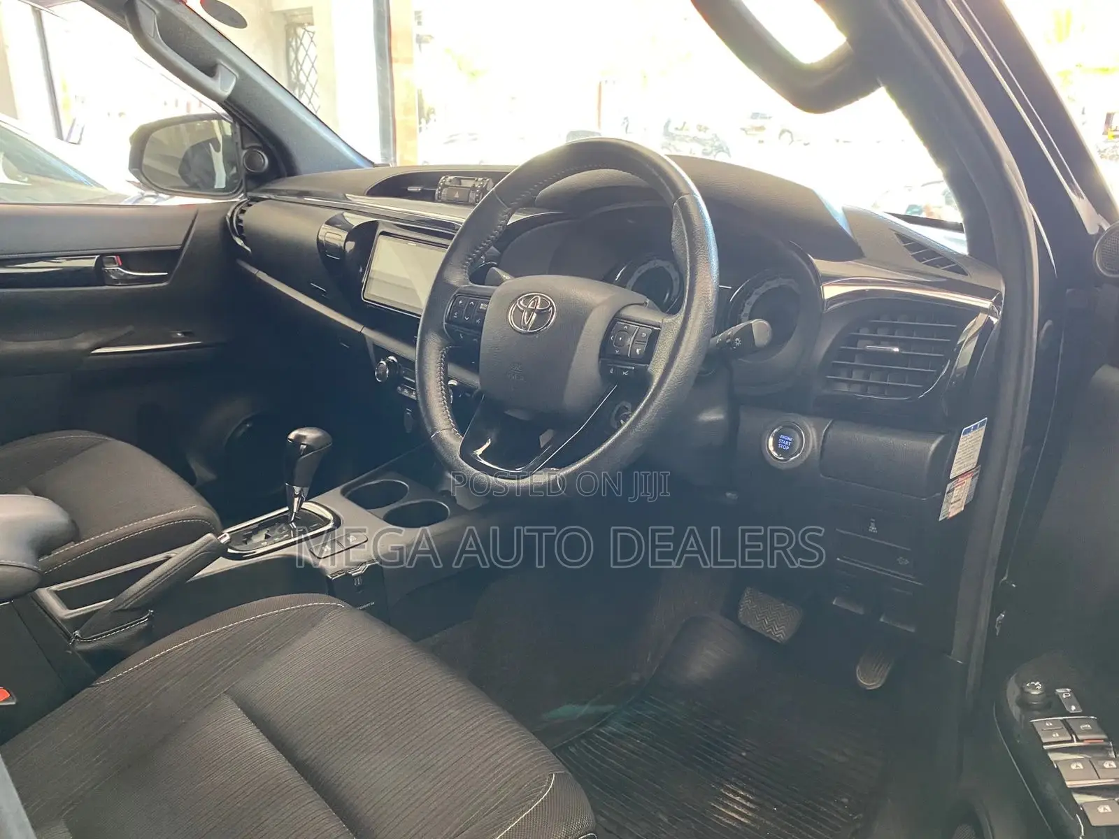 Toyota Hilux 2018 Black