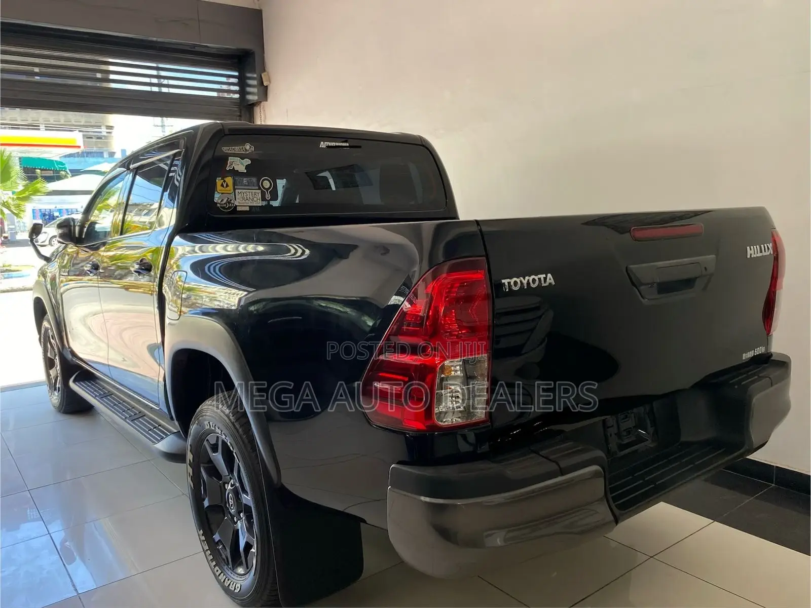 Toyota Hilux 2018 Black