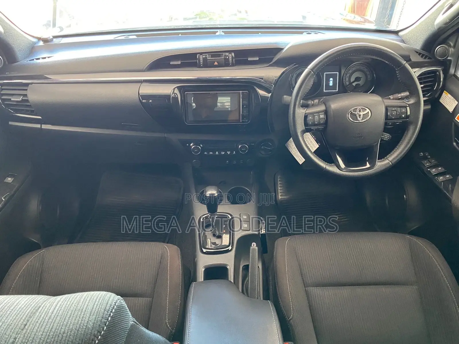 Toyota Hilux 2018 Black