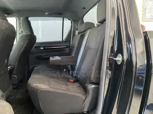 Toyota Hilux 2018 Black