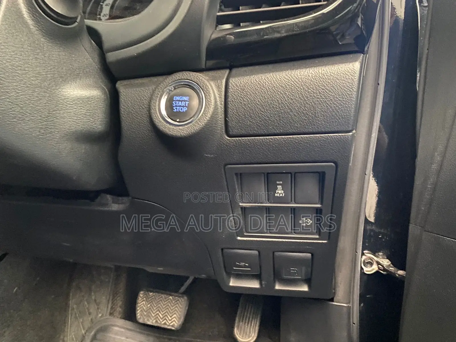 Toyota Hilux 2018 Black