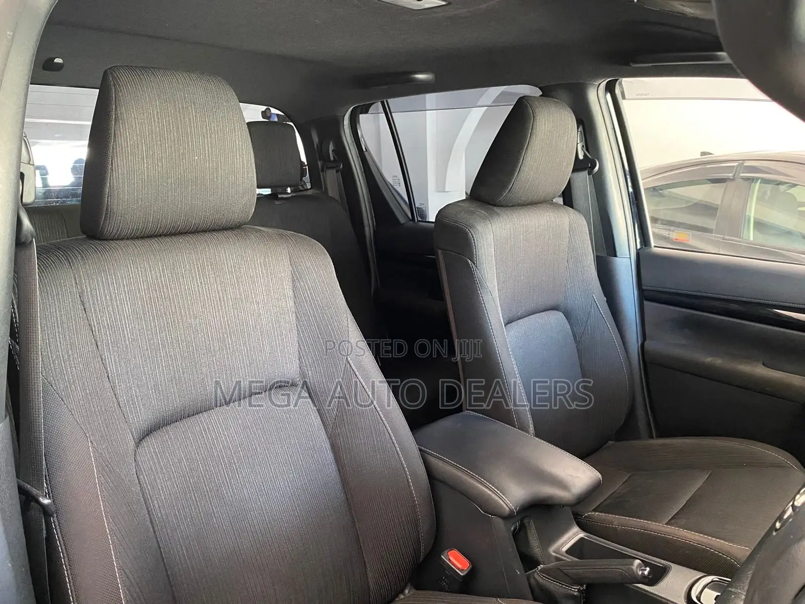 Toyota Hilux 2018 Black