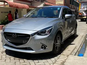 Mazda Demio 2018 Silver