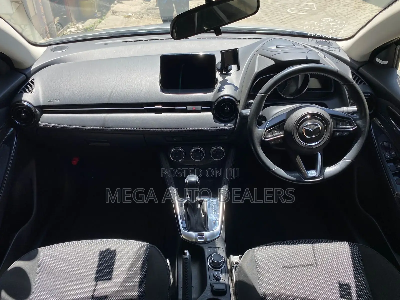 Mazda Demio 2018 Silver