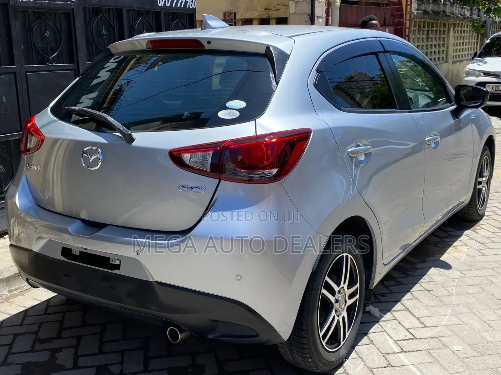 Mazda Demio 2018 Silver