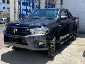 Toyota Hilux 2018 Black