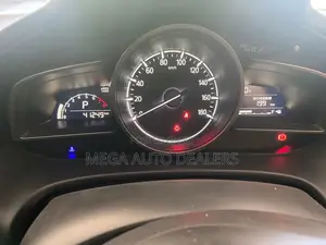 Mazda Axela 2018 Red