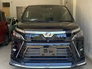 Toyota Voxy 2018 Black