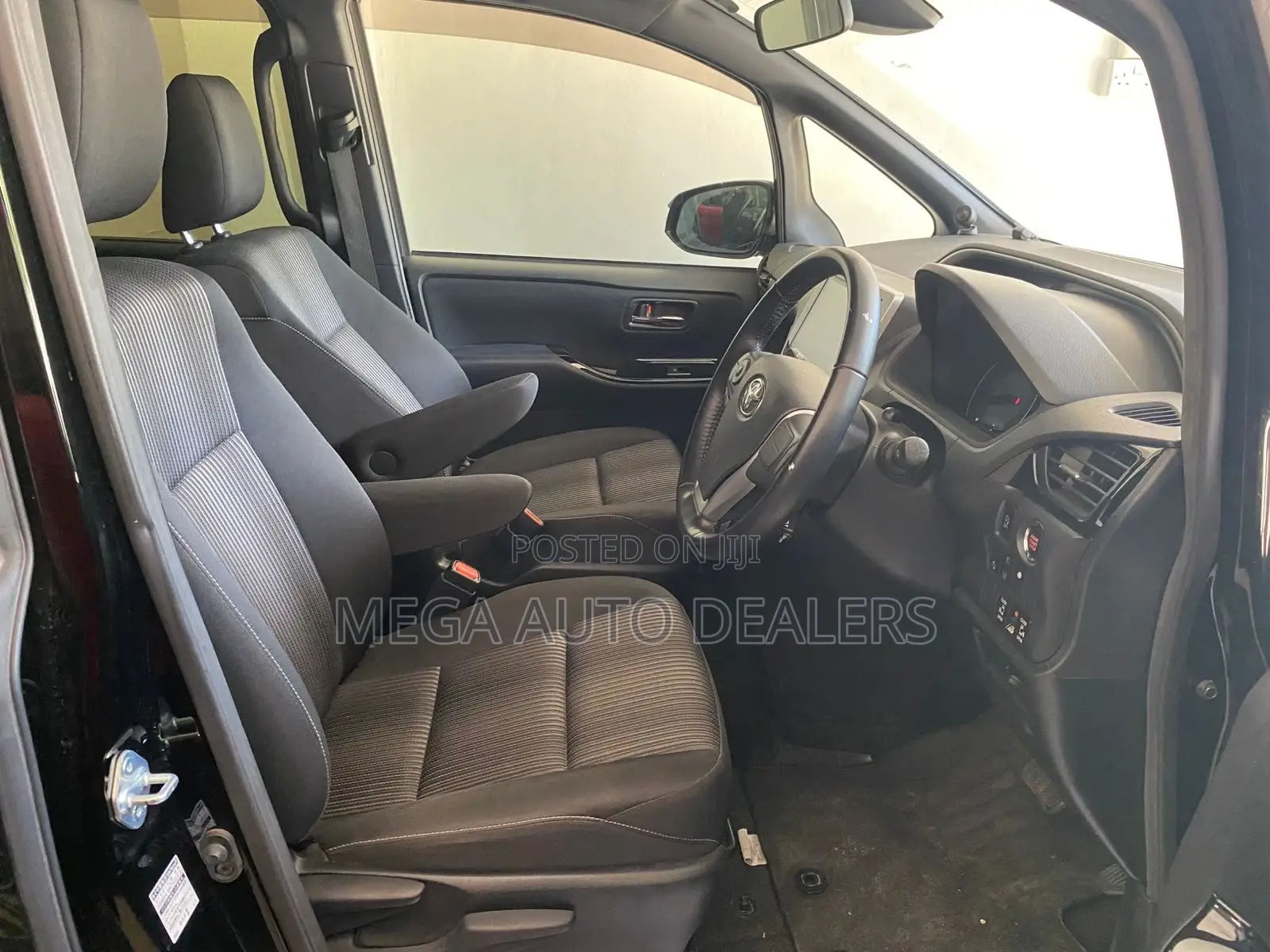 Toyota Voxy 2018 Black