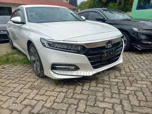 Honda Accord Sport 2.0T 2020 White