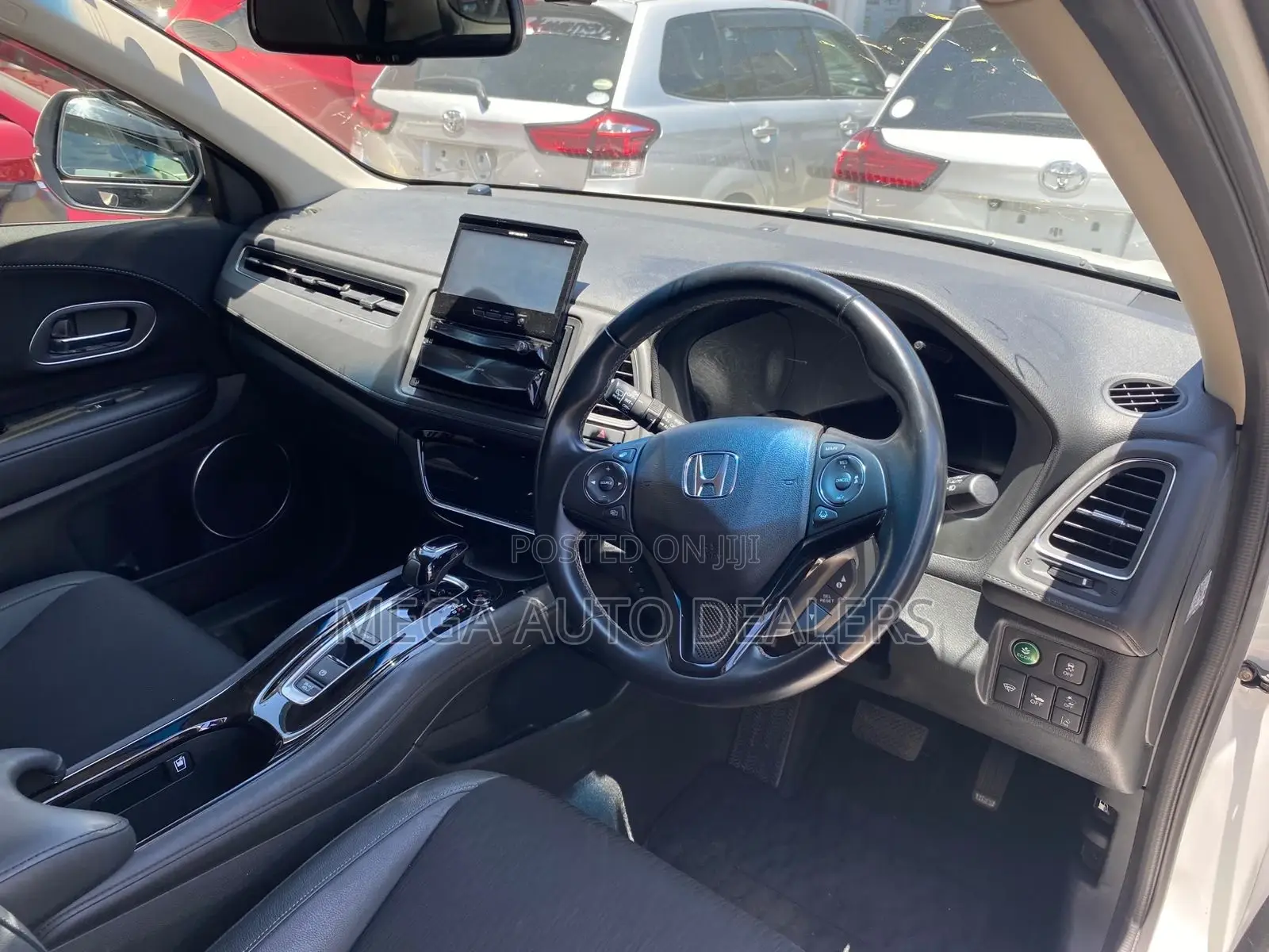Honda Vezel 2018 White