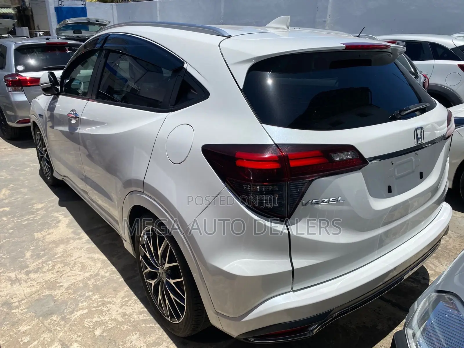 Honda Vezel 2018 White
