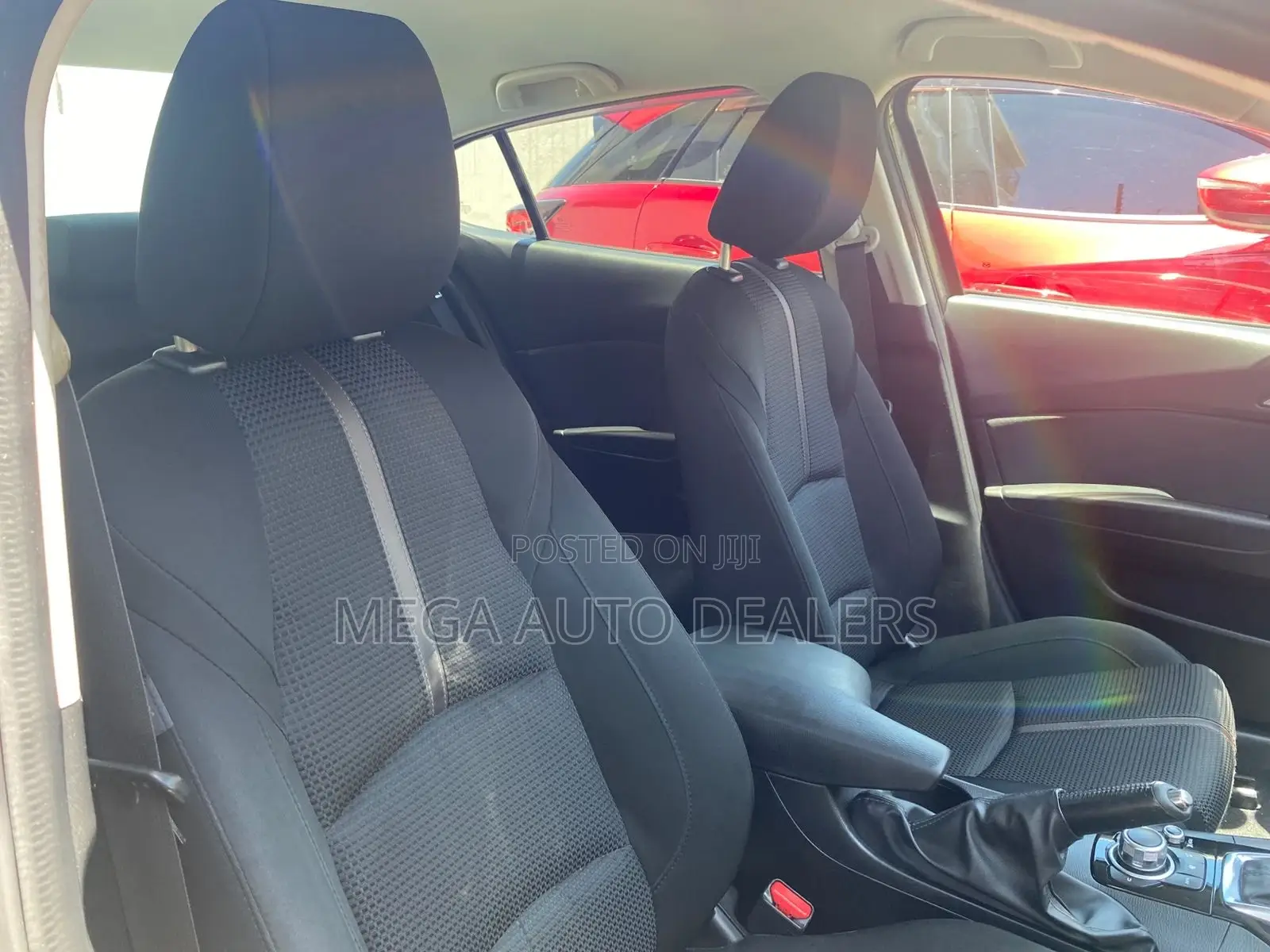 Mazda Axela 2018 Brown