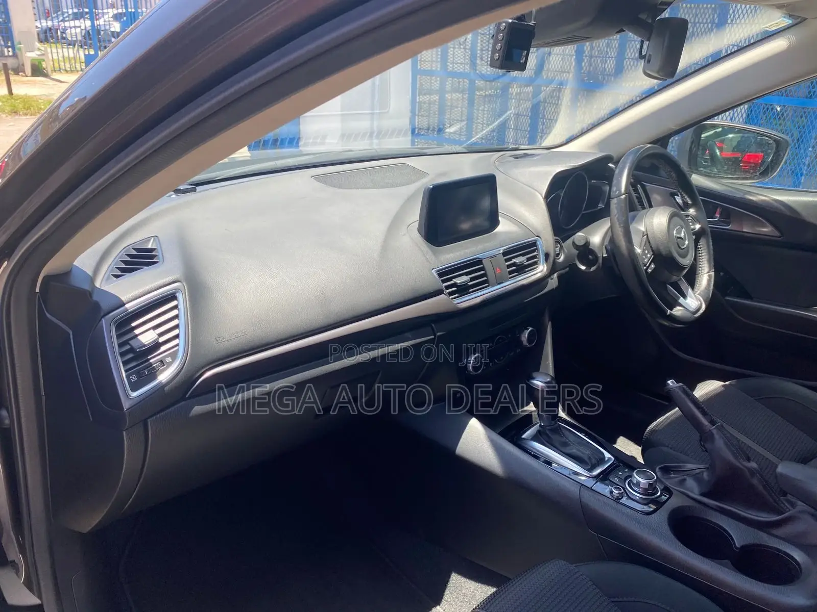 Mazda Axela 2018 Brown